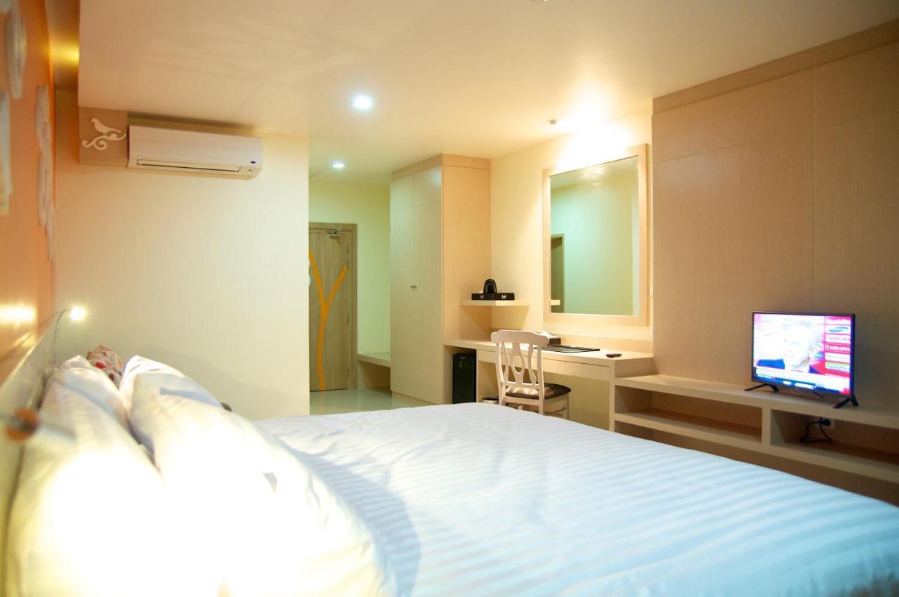Jolly Suites&Spa Petkasem Haōhng Khēm 외부 사진