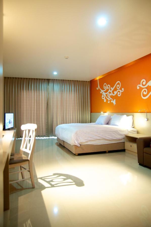 Jolly Suites&Spa Petkasem Haōhng Khēm 외부 사진